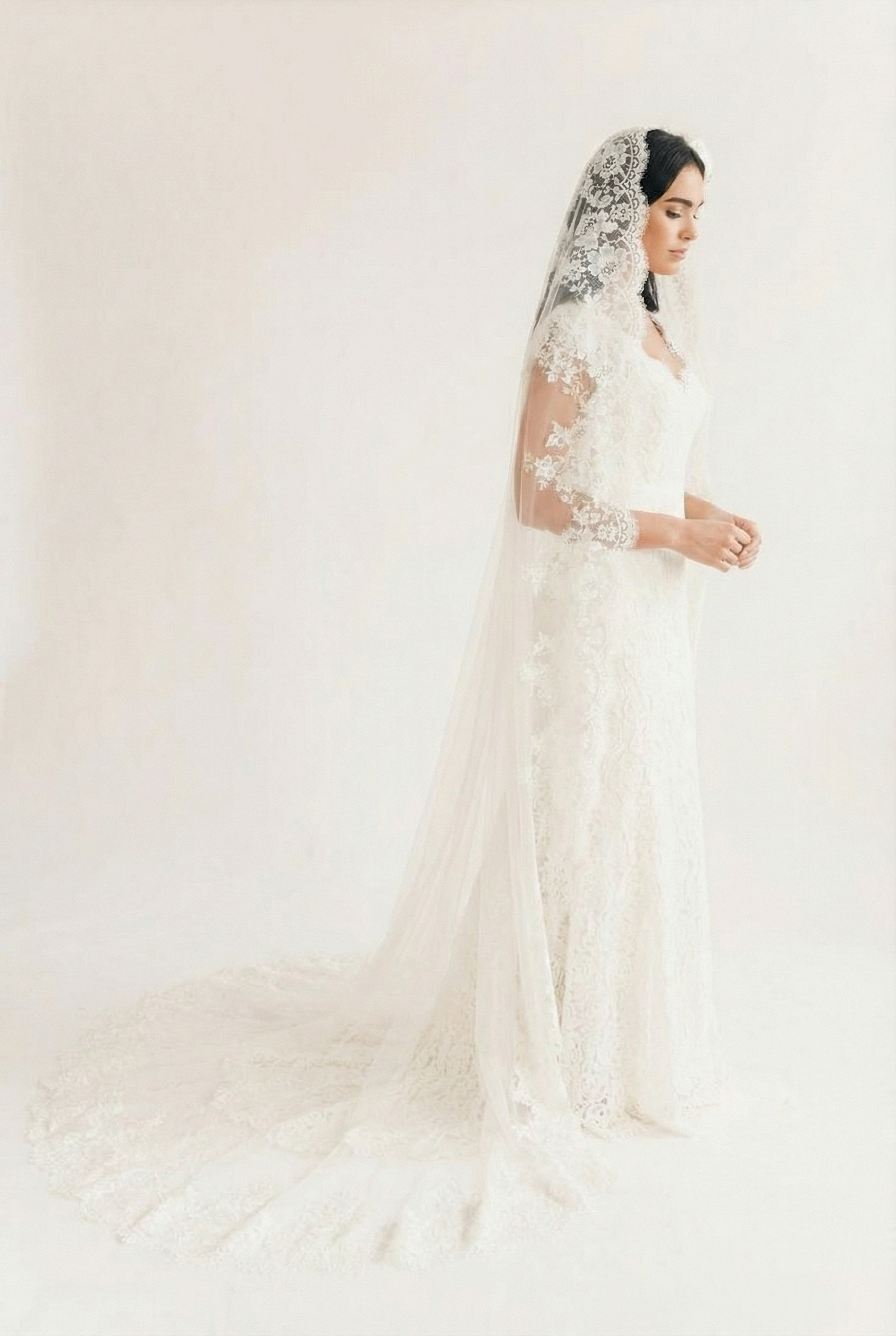 Catherine Mantilla Veil by TH&TH