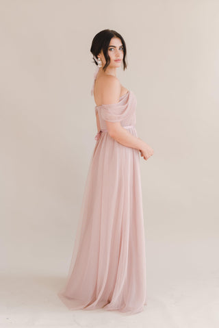 pink bridesmaid dresses, blush pink bridesmaid dresses, dusty pink bridesmaid dresses