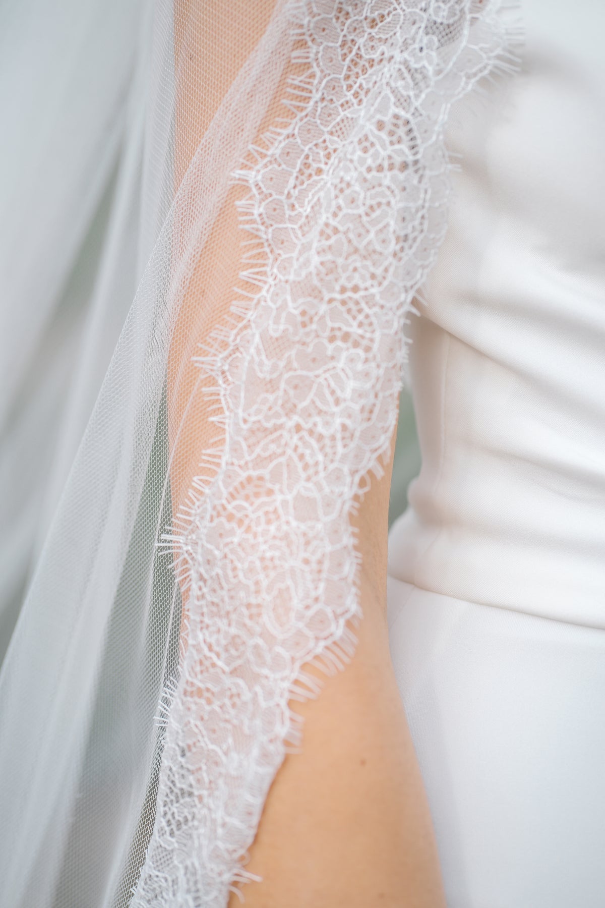 Ava French Lace Veil