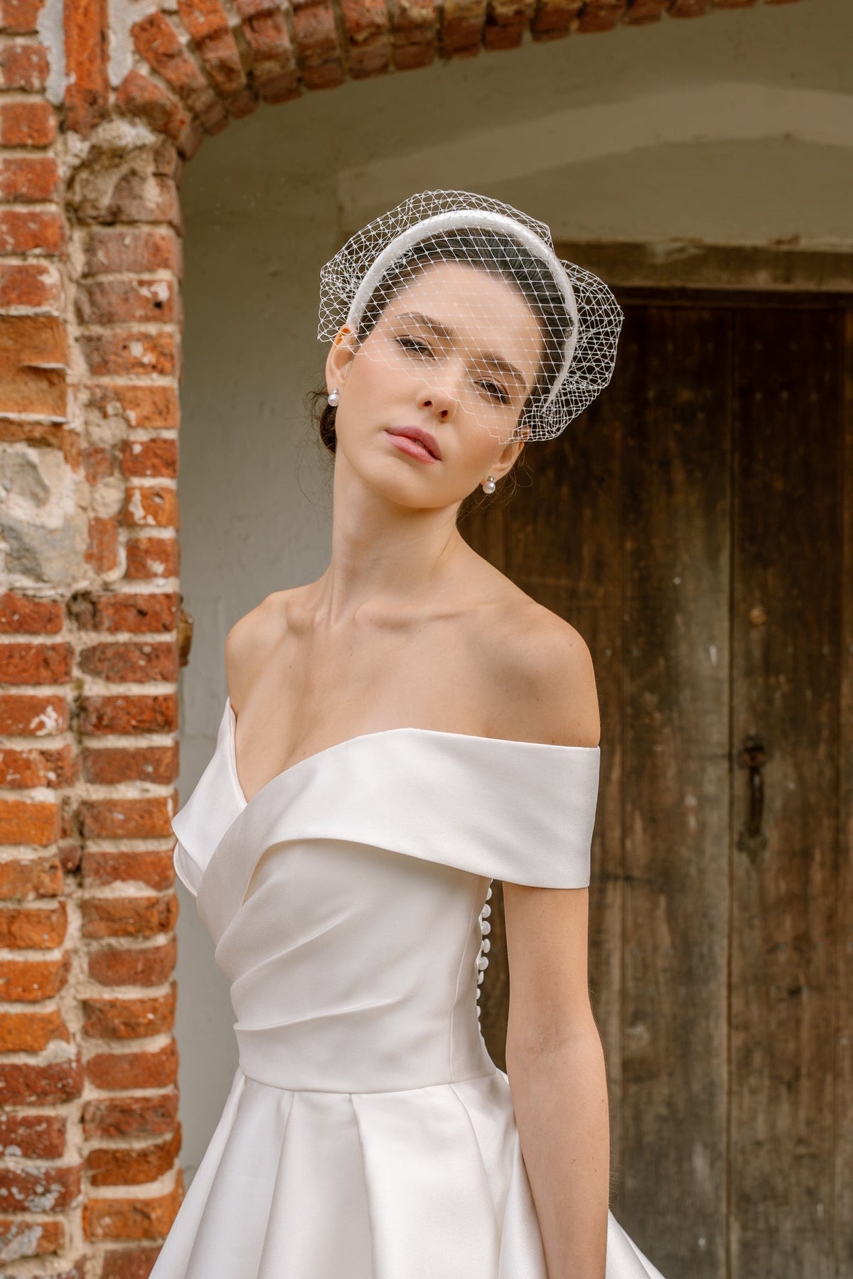 Cavendish Headband with Birdcage