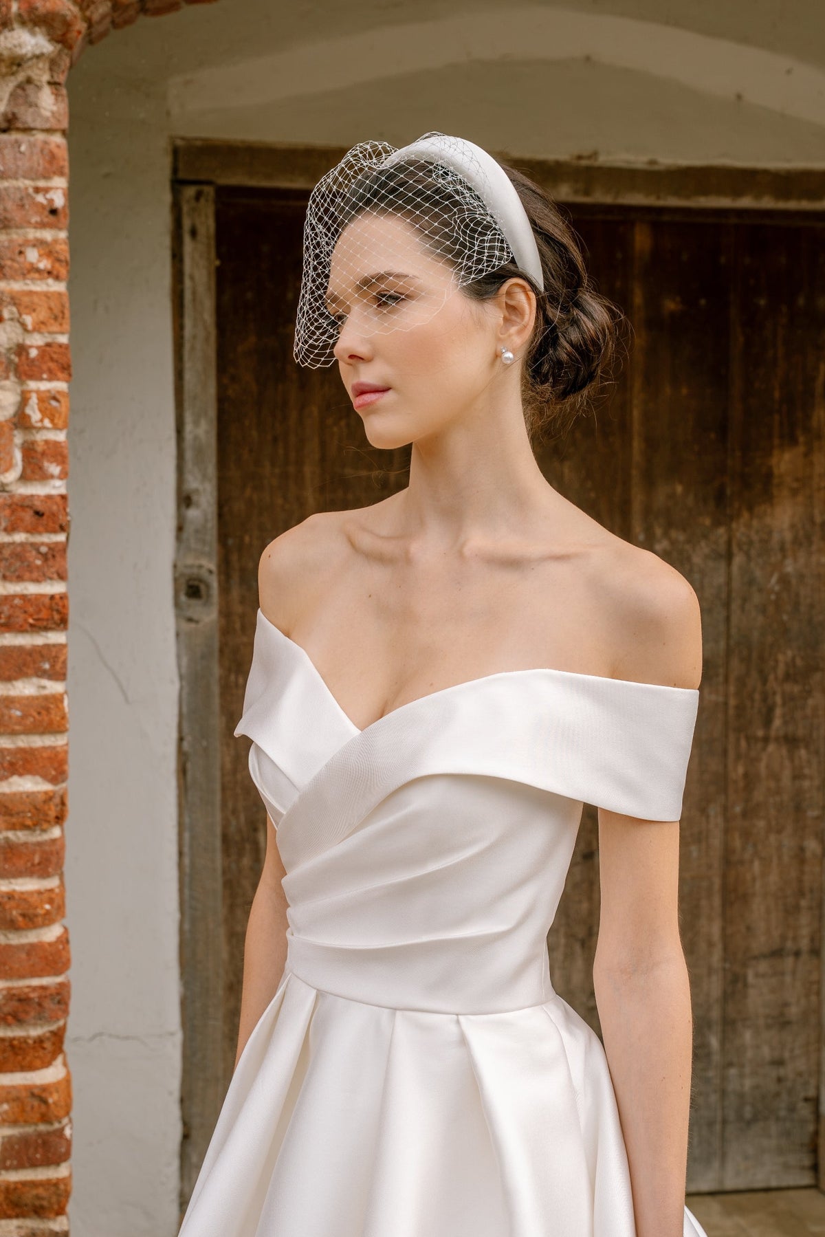 Cavendish Headband with Birdcage