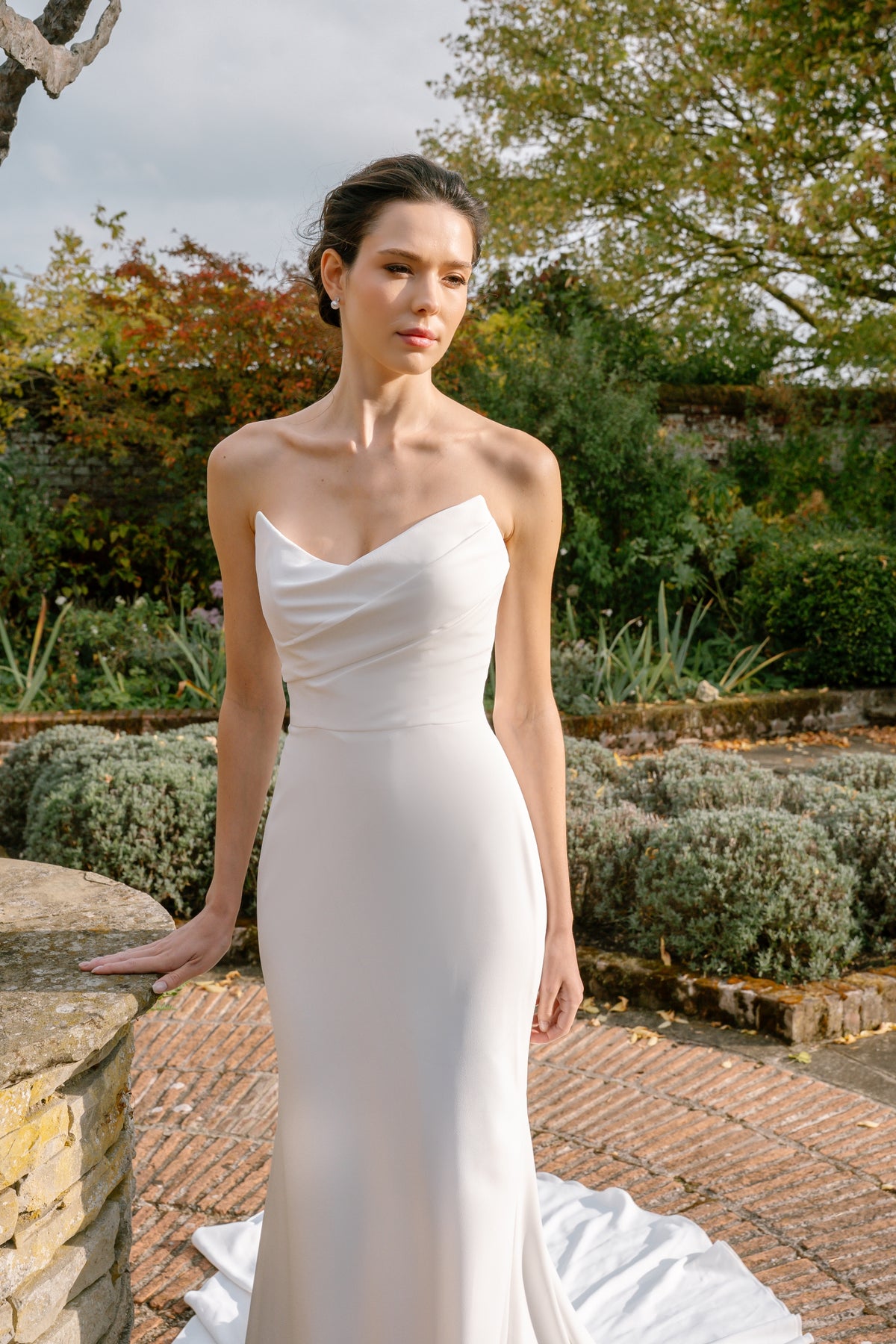 Genevieve Strapless Fitted Wedding Dress in Ivory Stretch Crepe