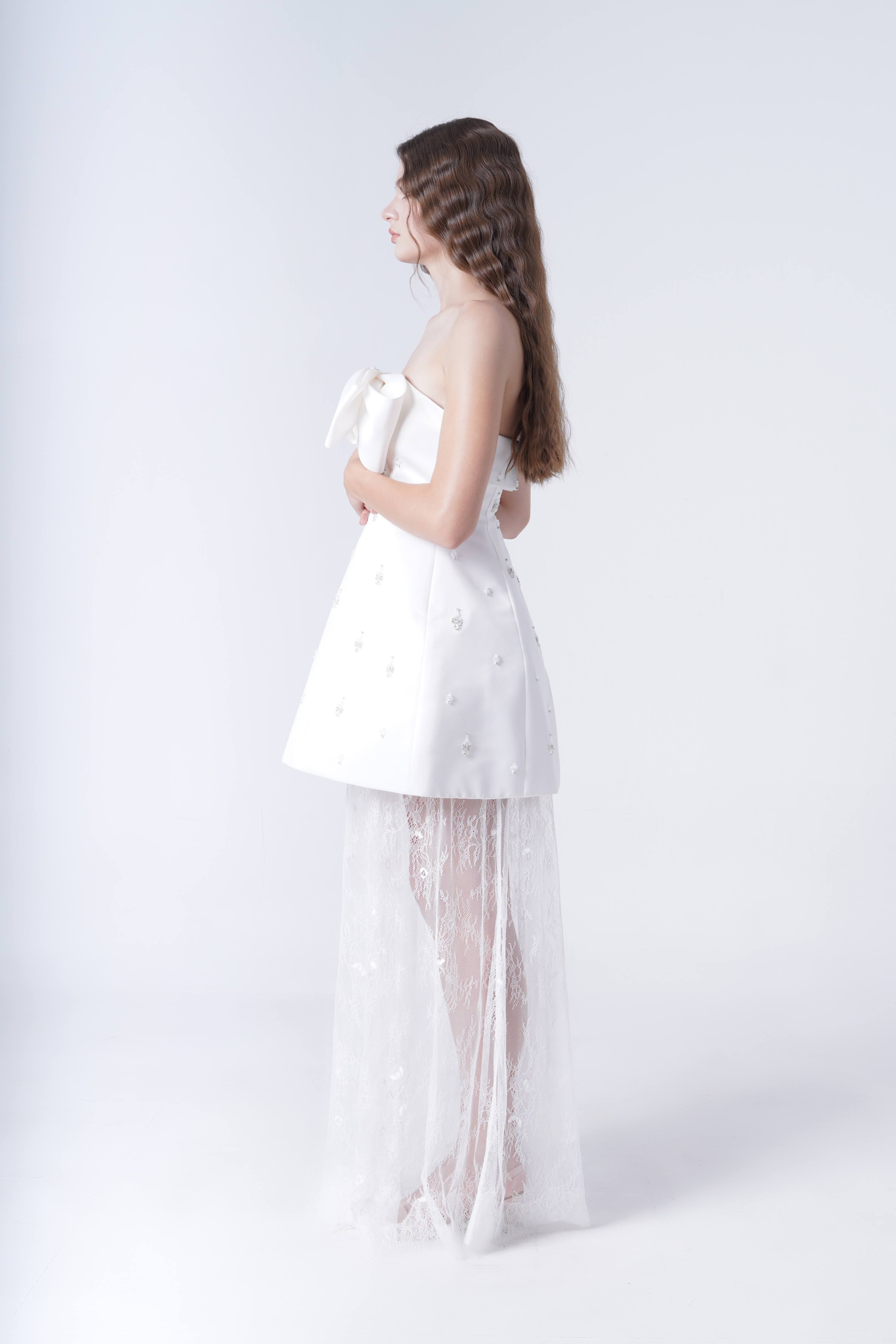 Nicholl Bridal Skirt in Ivory Chantilly Lace