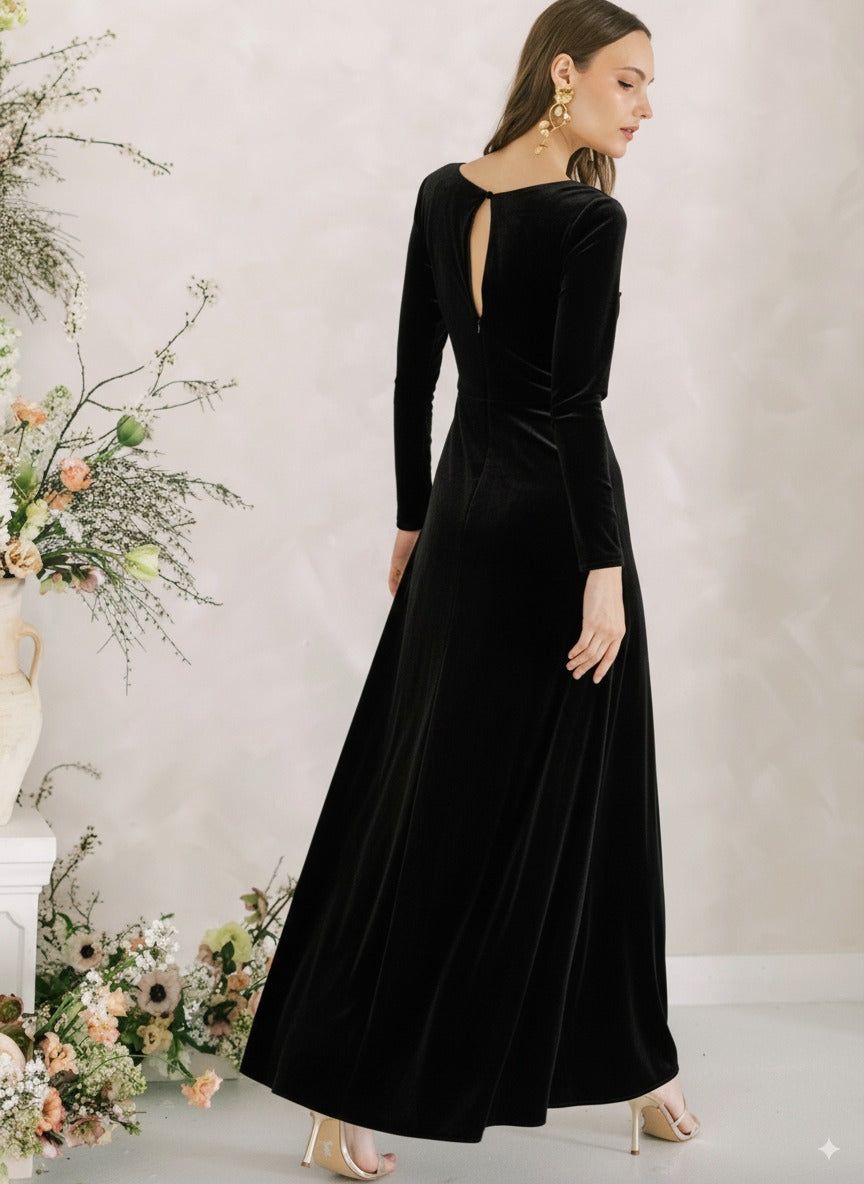 Camilla Velvet Long Sleeve Bridesmaid Dress in Black