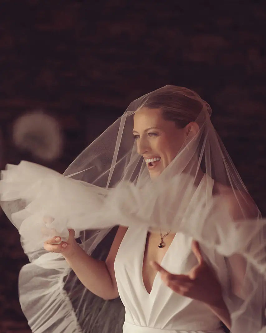 Lola Ruffle Edge Veil
