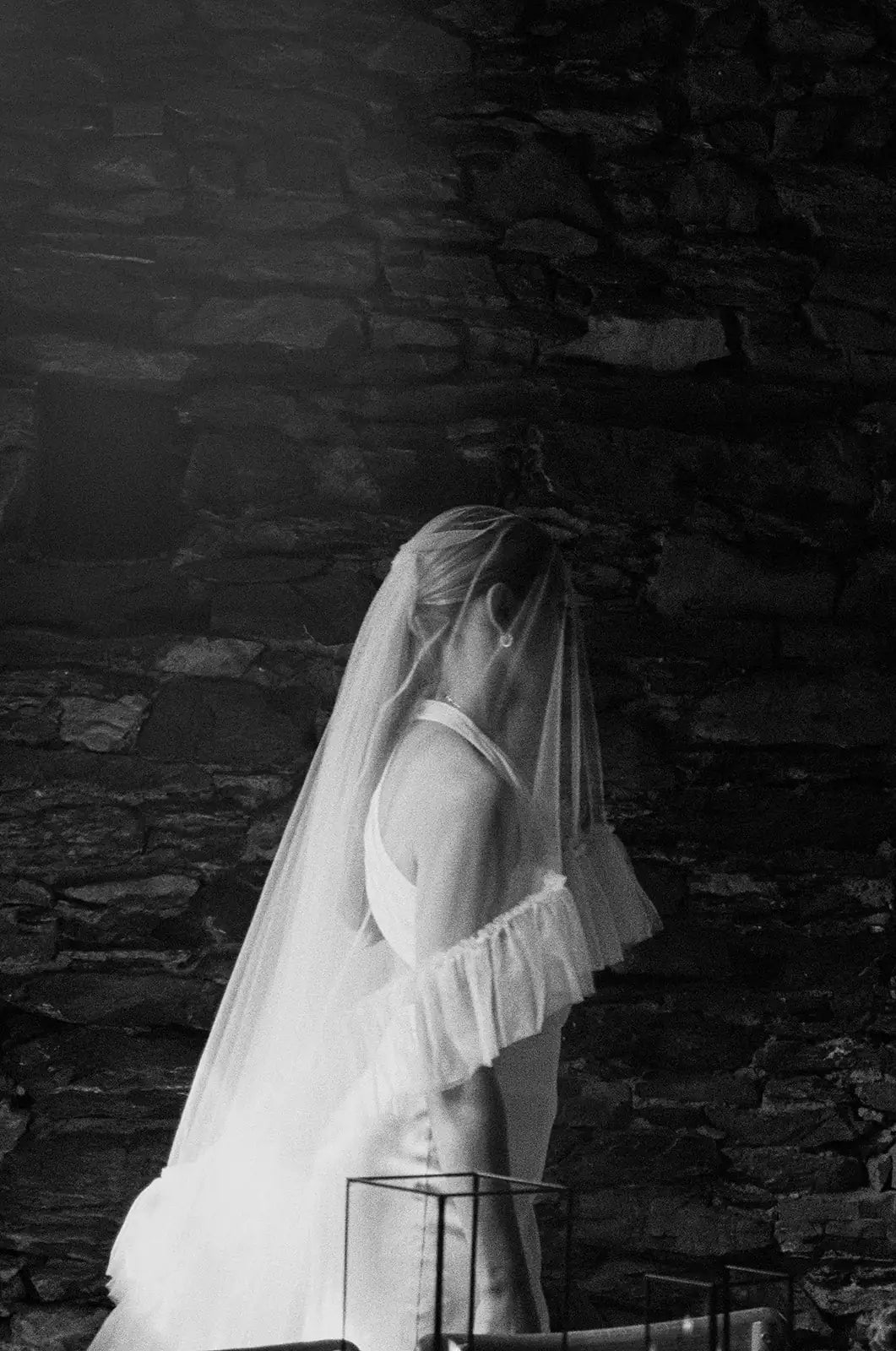 Lola Ruffle Edge Veil