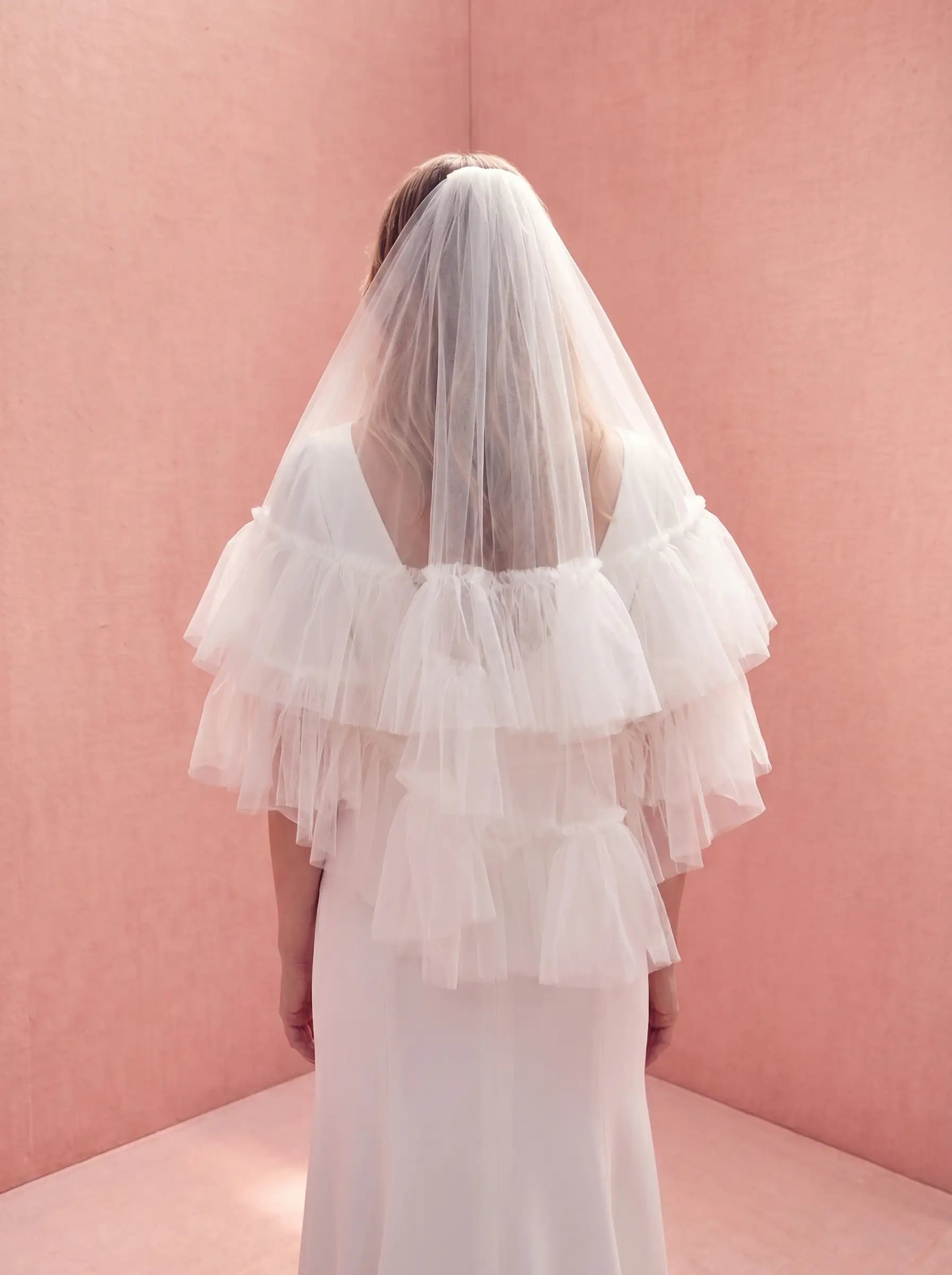 Lola Ruffle Edge Veil