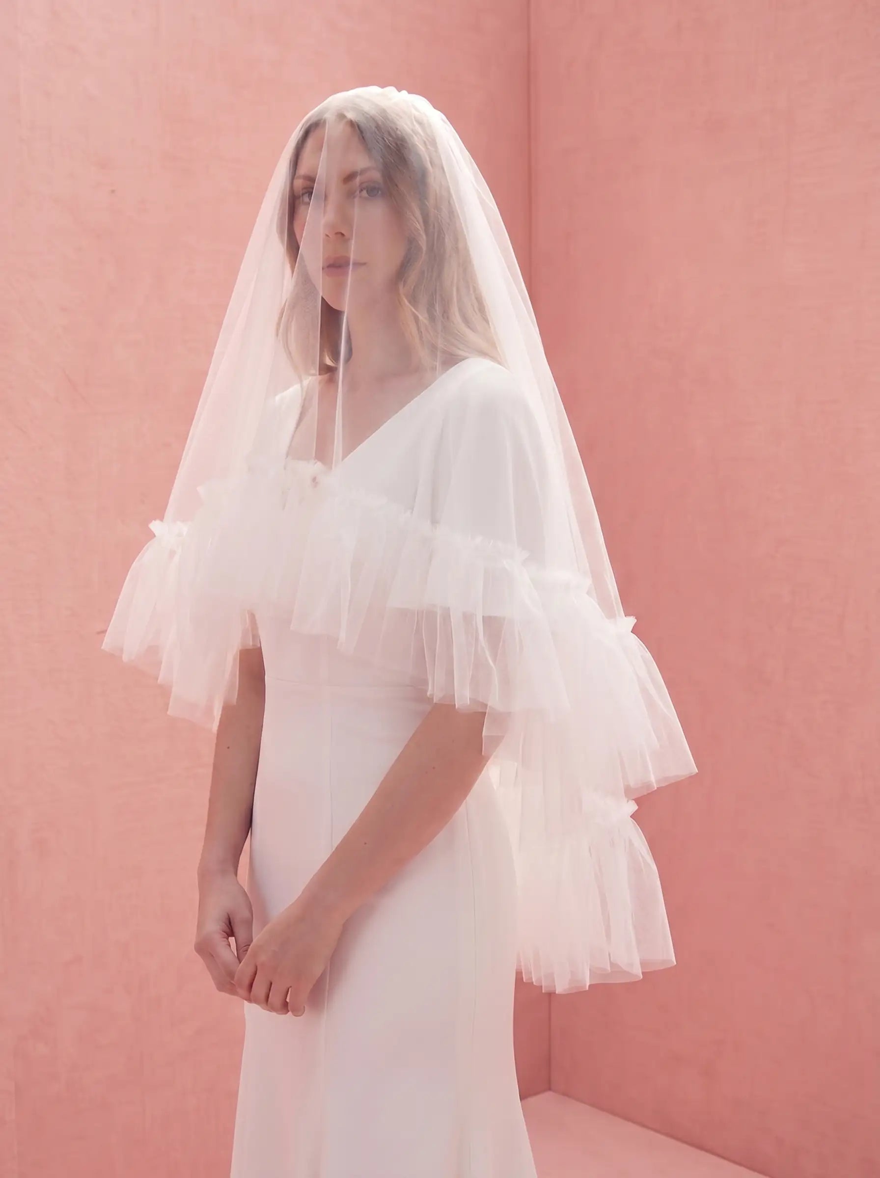 Lola Ruffle Edge Veil