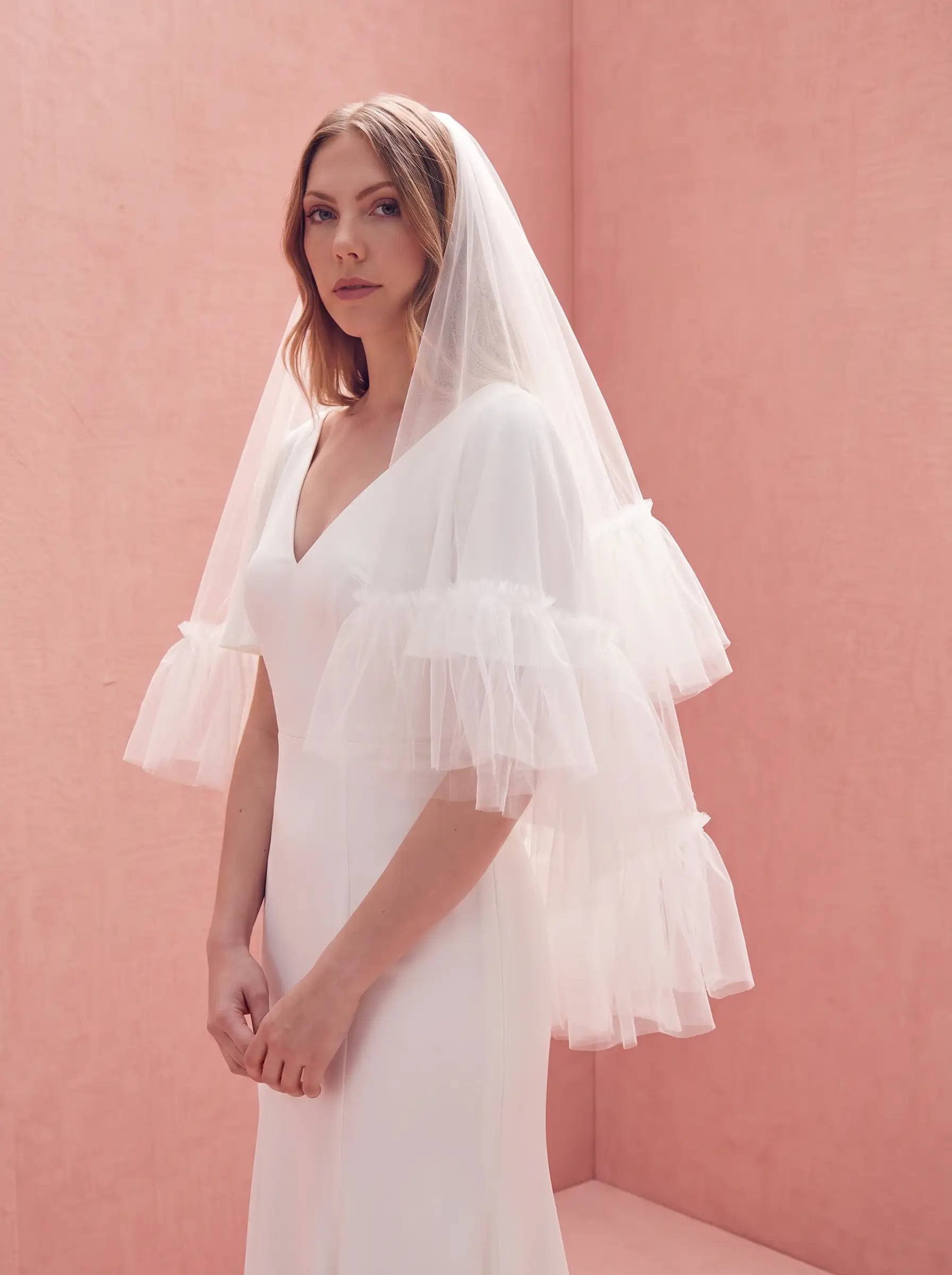 Lola Ruffle Edge Veil
