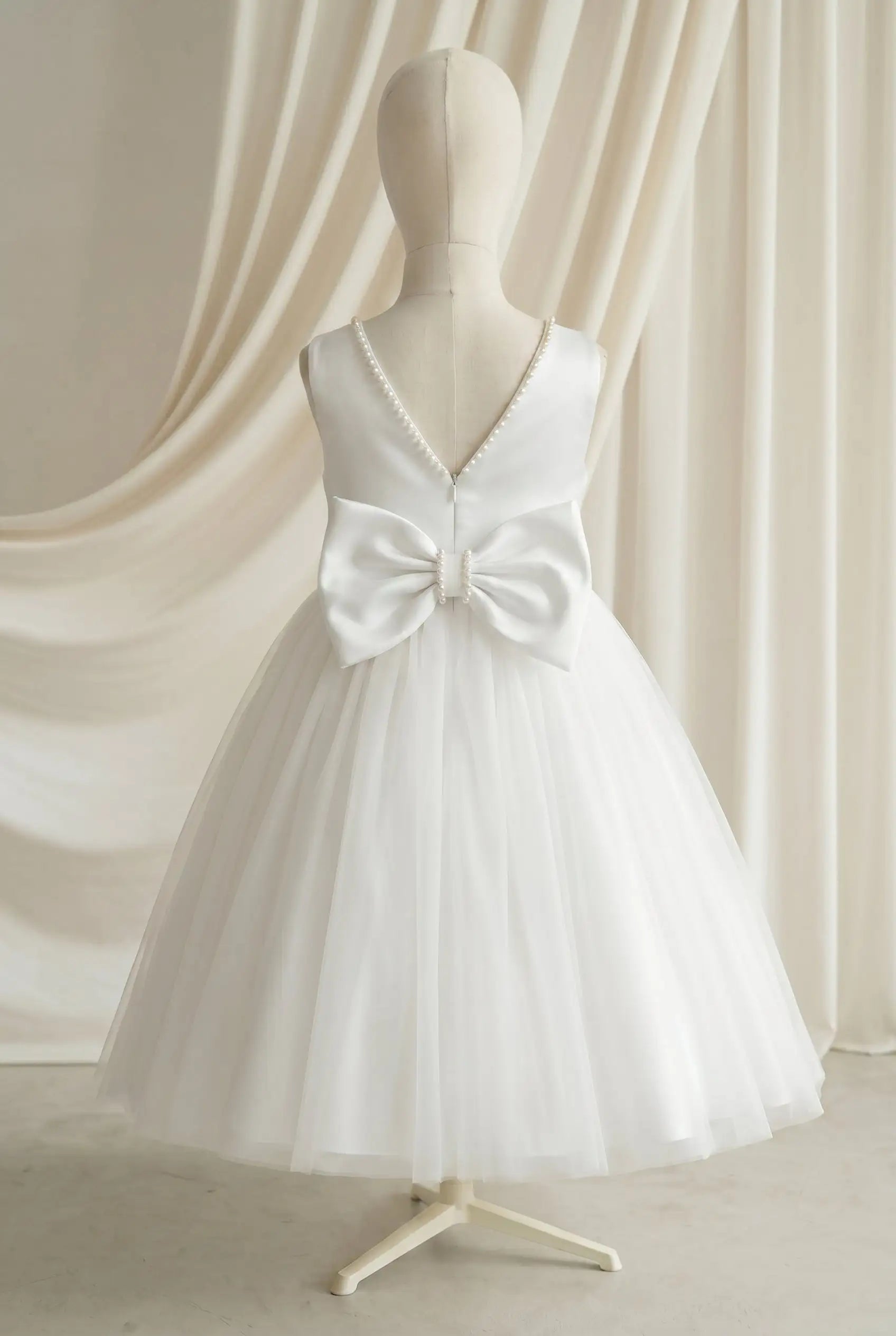 Lulu Flower Girl Dress in White