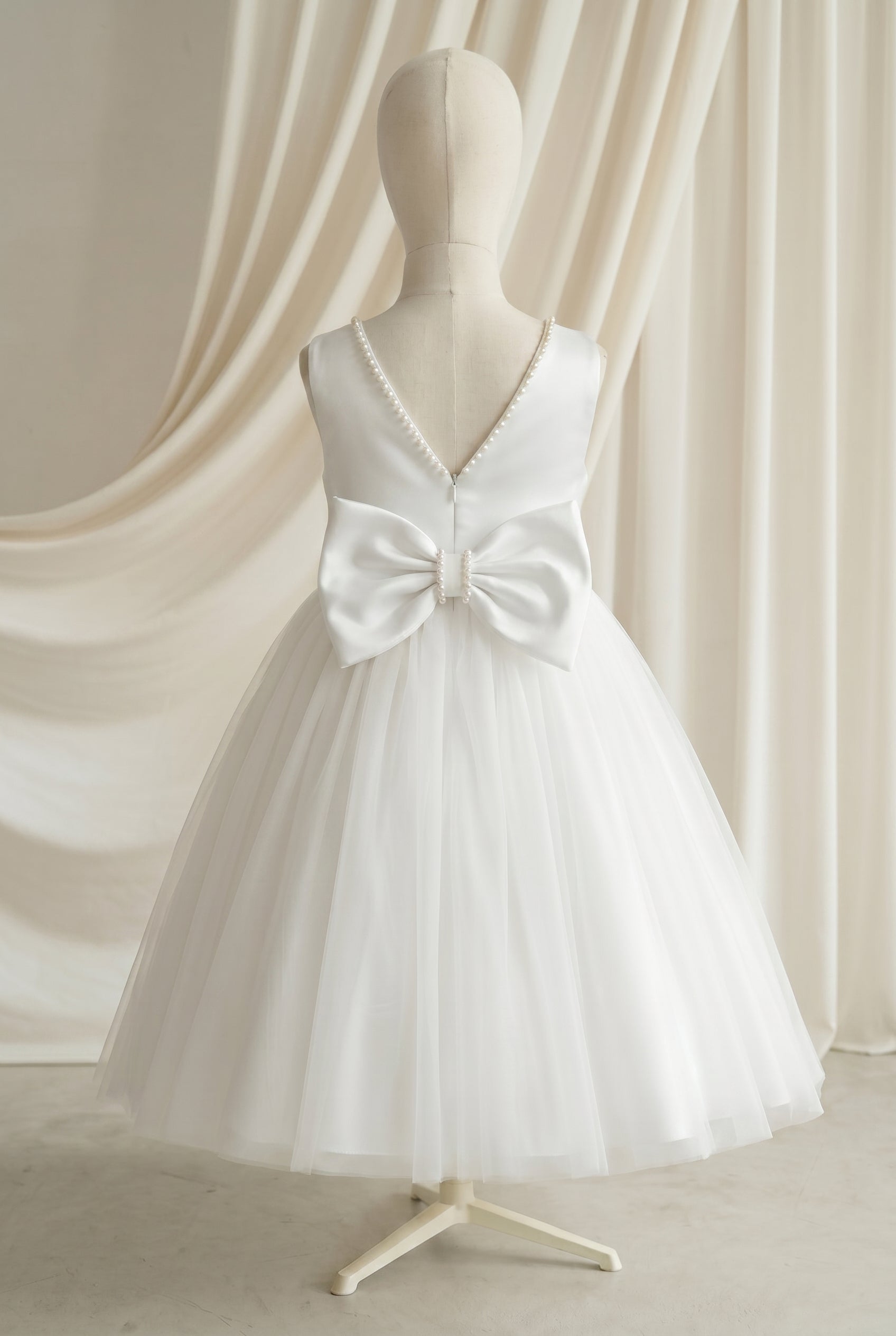 Lulu Flower Girl Dress in White